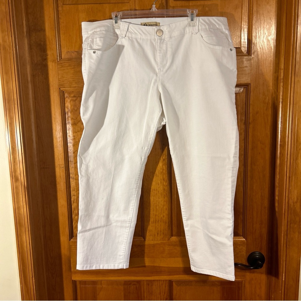 Democracy White Ab Solution 6pocket Pants Size 20-EUC